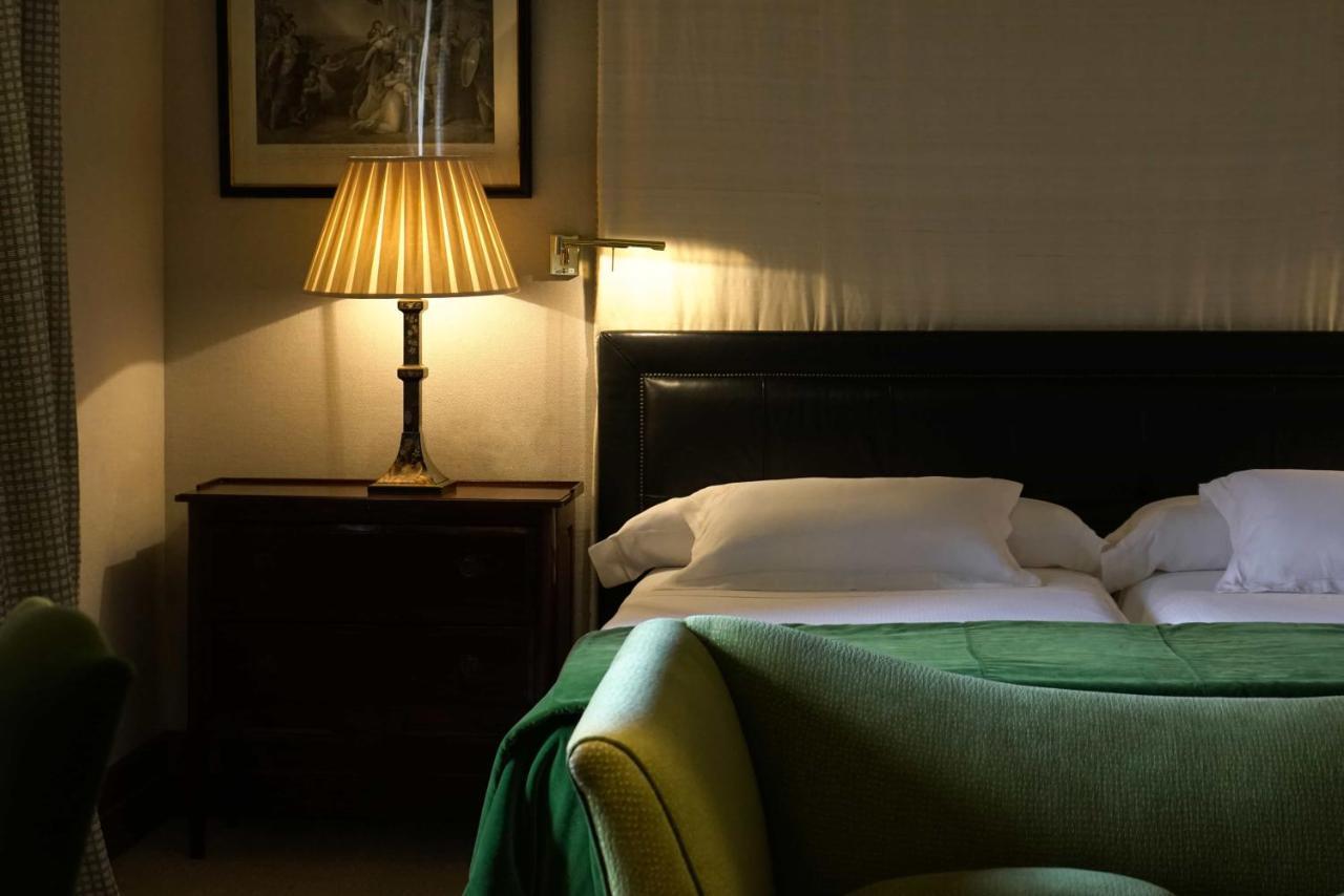 Landa Hotel Burgo Eksteriør billede A bedroom at the hotel